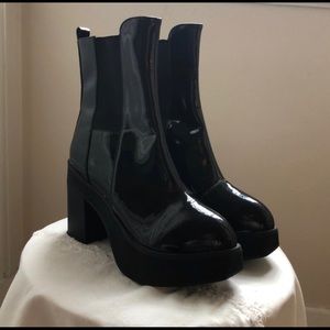 Platform  Black Boots